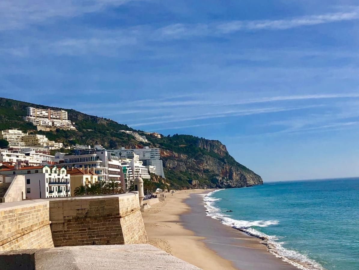 Axenic Retreat - Panoramic Ocean View, Sleeps 4, Ensuite Bathroom, New Redesign Sesimbra Luaran gambar